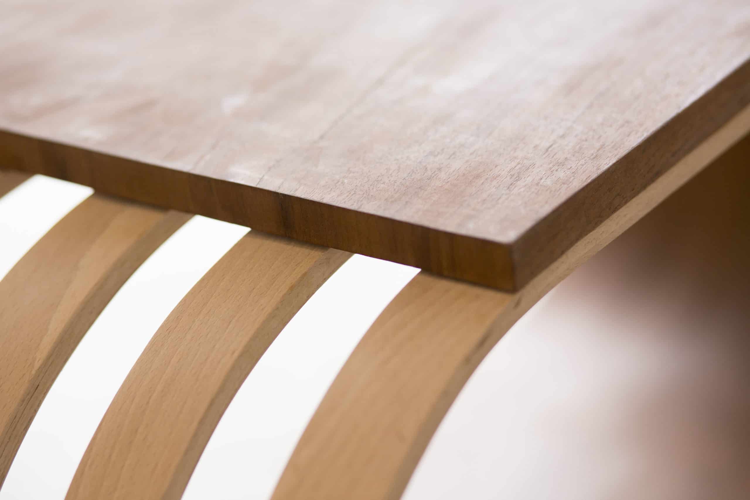 table-basse-detail-bois-ovale-design-magdeleine